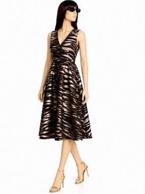 Kay Unger “Tibby” Black/Rose Gold Sleeveless V-Neck Flare Midi Dress Size 6